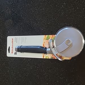 🍕KitchenAid Pizza Wheel